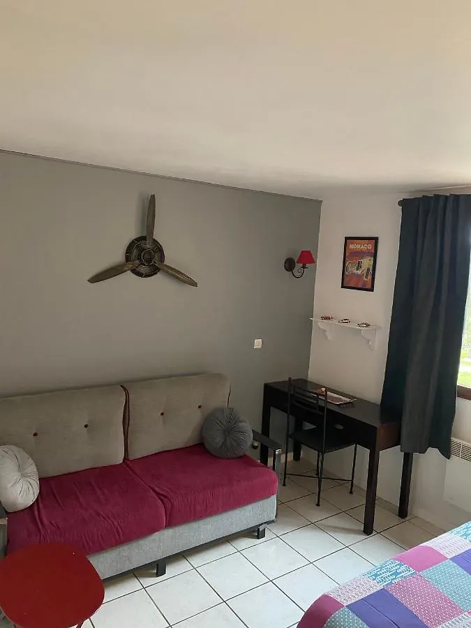 Le Domaine Du Gravier Bed & Breakfast Gramat